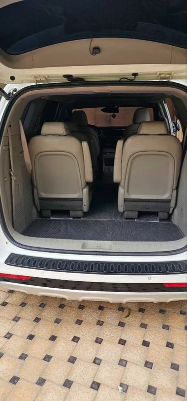 Автомашина Karnival 4 7 Автомашина Karnival 4 7