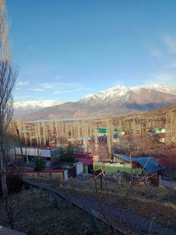 Чарвак, Юсуфхона Продаётся дом 2 этажа, 5 комнат, 6 соток — фото 2