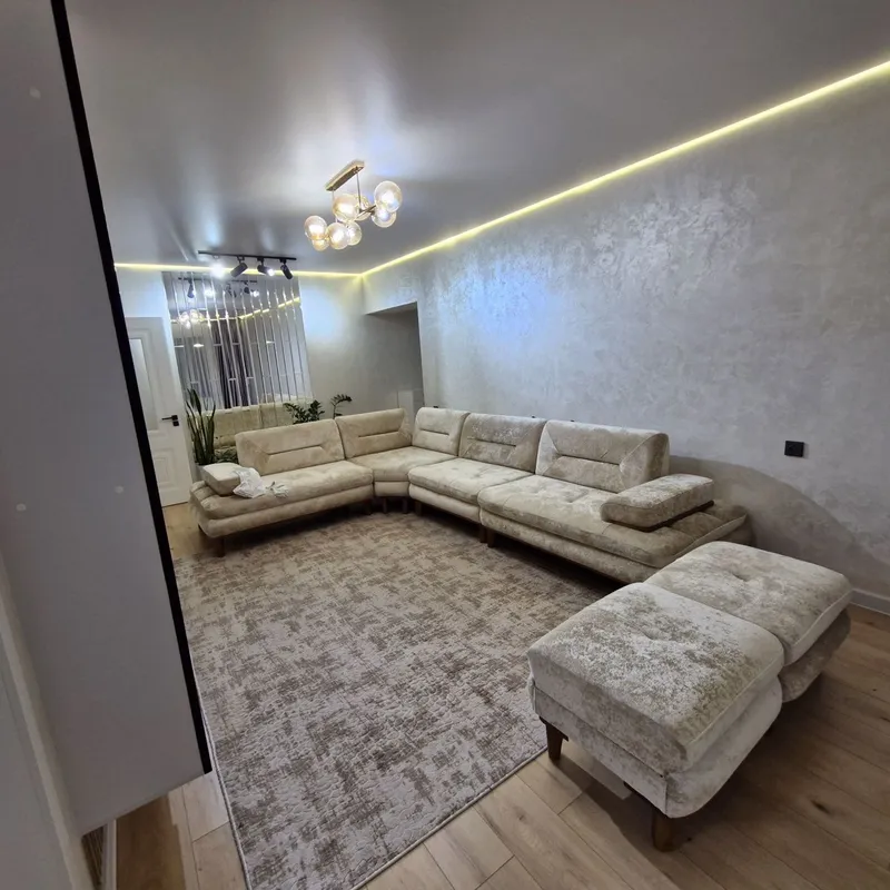 Продается 3 комнатная квартира. 6