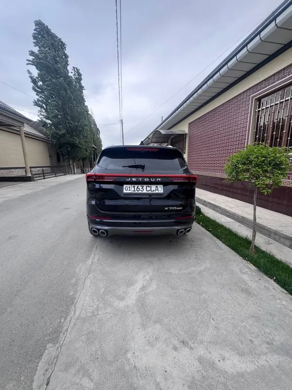 Jetour X70plus luxury full pozitsiya sotiladi 3