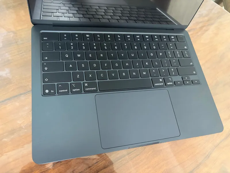 Macbook Air M5 13 24gb/1tb Midnight (1 oy ishlatilgan) — фото 2
