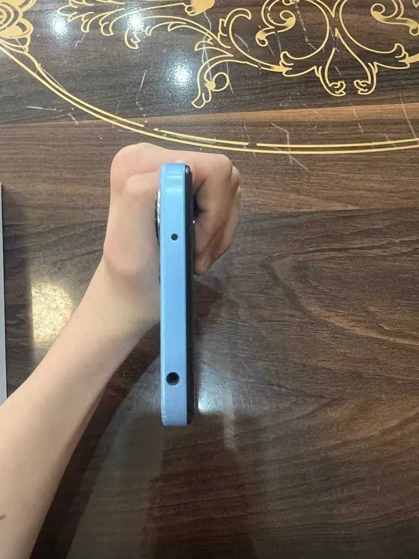 Redmi 12 , 4/128 xolati ideal — фото 3