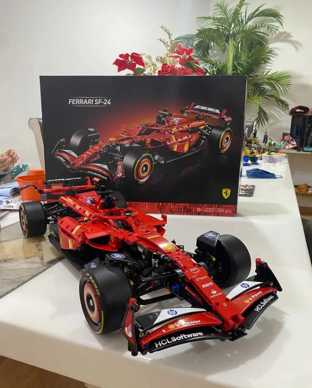 Конструктор Ferrari F1, 1361 Деталей / Лучшая Цена 3 Конструктор Ferrari F1, 1361 Деталей / Лучшая Цена 3