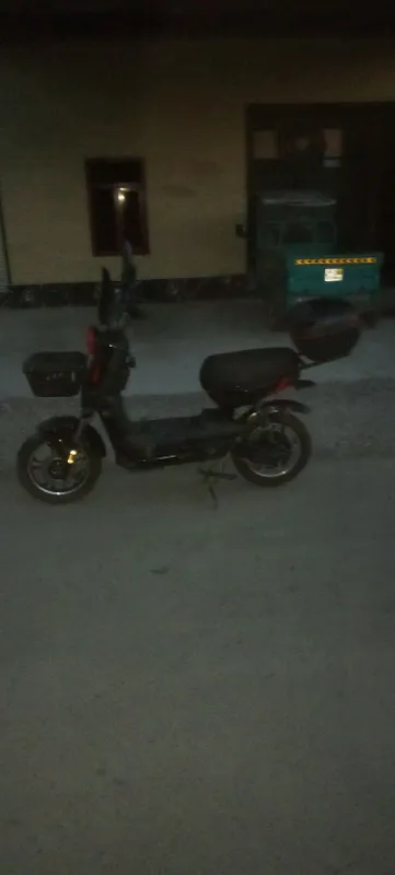 Skuter sotiladi srochna 3 Skuter sotiladi srochna 3