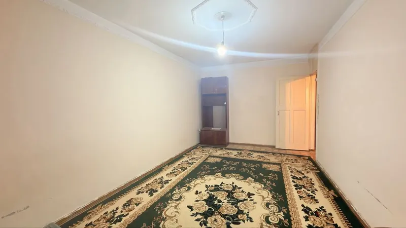 Zudlik bilan frunze massifda 1 xonali kv ijarga beriladi