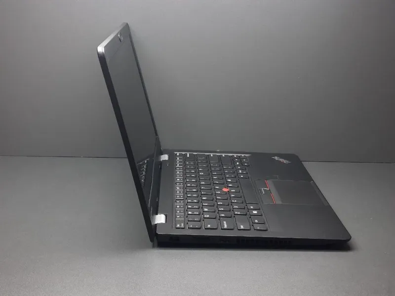 Lenovo ThinkPad srochna sotiladi kelishamiz, pul zarur