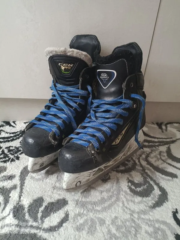 Хоккейные коньки CCM RIBCOR 44K 1 Хоккейные коньки CCM RIBCOR 44K 1