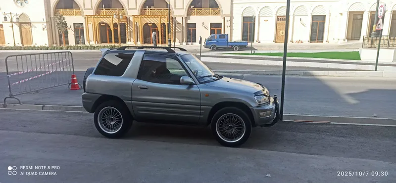 Toyota Rav 4 (коротышка) 2000 год, 2 литра бензин. 4 Toyota Rav 4 (коротышка) 2000 год, 2 литра бензин. 4