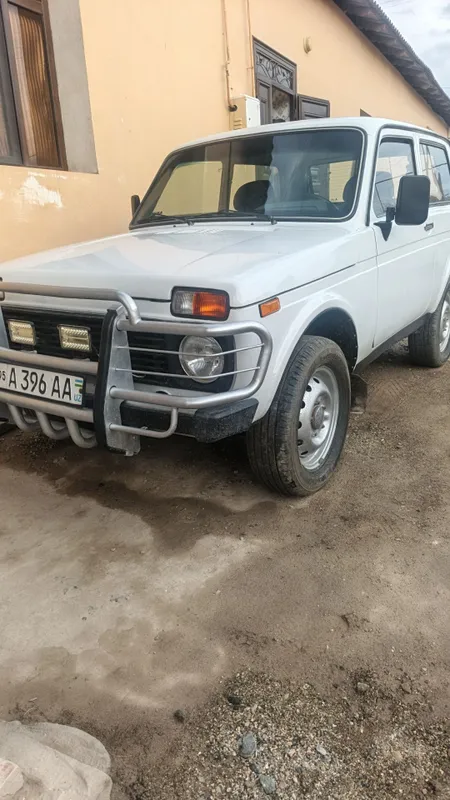 Lada niva 1996 prapan