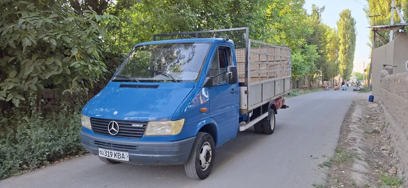 Mercedes-Benz (Siprentir Prich). 8 Mercedes-Benz (Siprentir Prich). 8