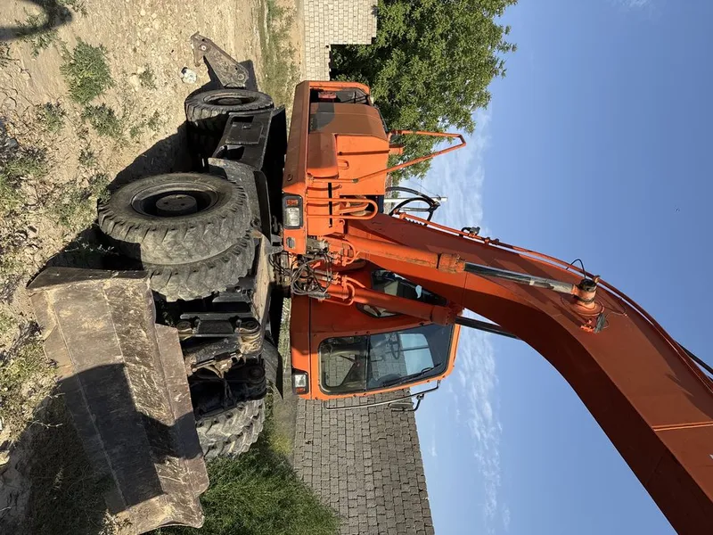 Dossan 210 экскаватор 1 Dossan 210 экскаватор 1