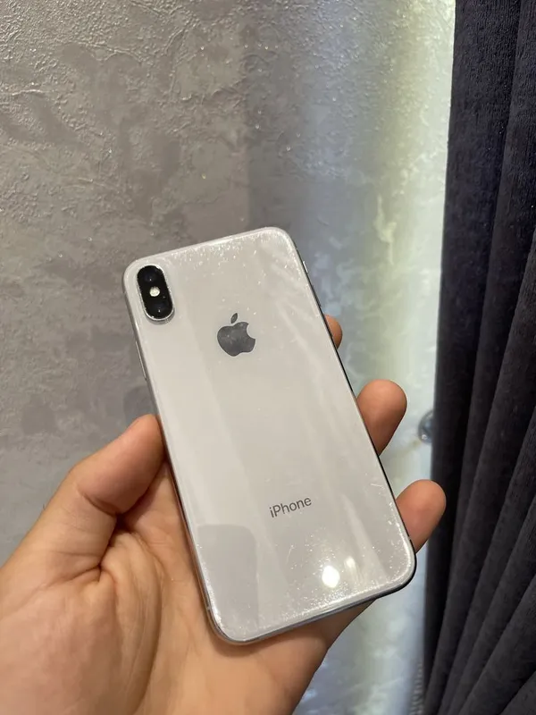Iphone x . 2