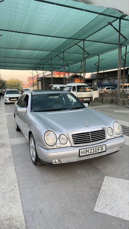 Mercedes benz w210 E280 2