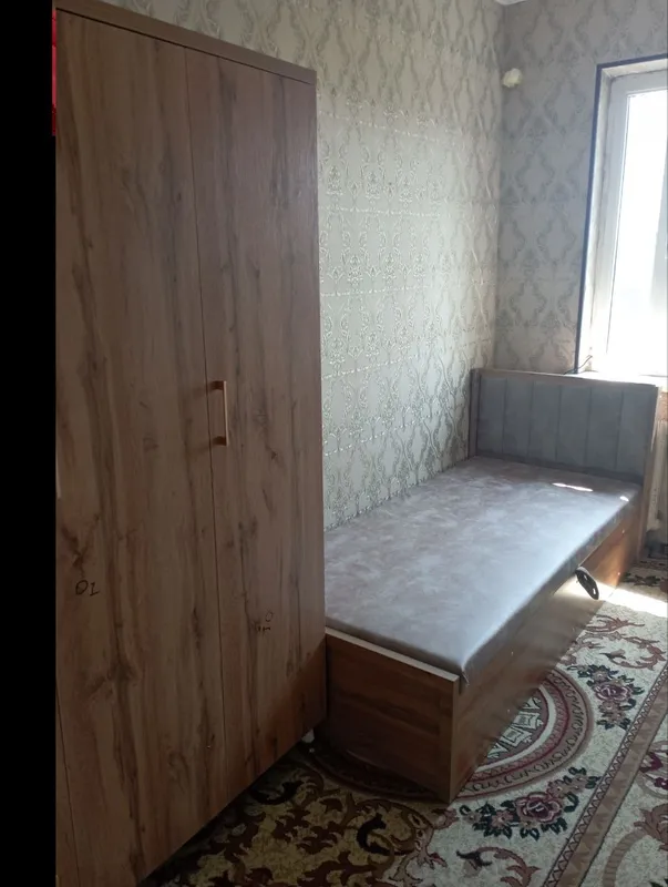 Mebel sotiladi: karavot va shkaf, holati a’lo 1