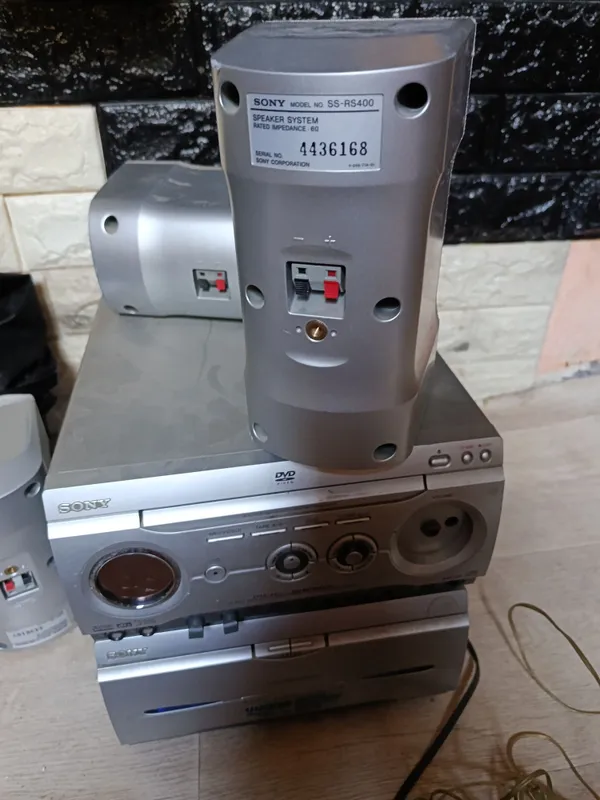Продам музыкальный центр магнитофон Sony 2 Продам музыкальный центр магнитофон Sony 2