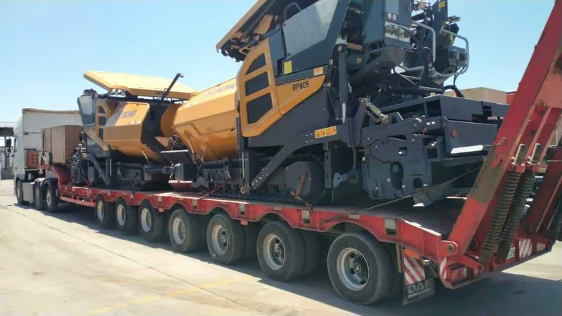 ташкент XCMG RP605 — Асфальтоукладчик гусеничный 6 метров — фото 7 ташкент XCMG RP605 — Асфальтоукладчик гусеничный 6 метров — фото 7