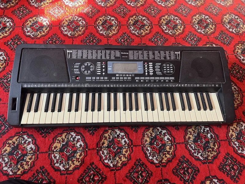 Синтезатор Elenberg MS-6160