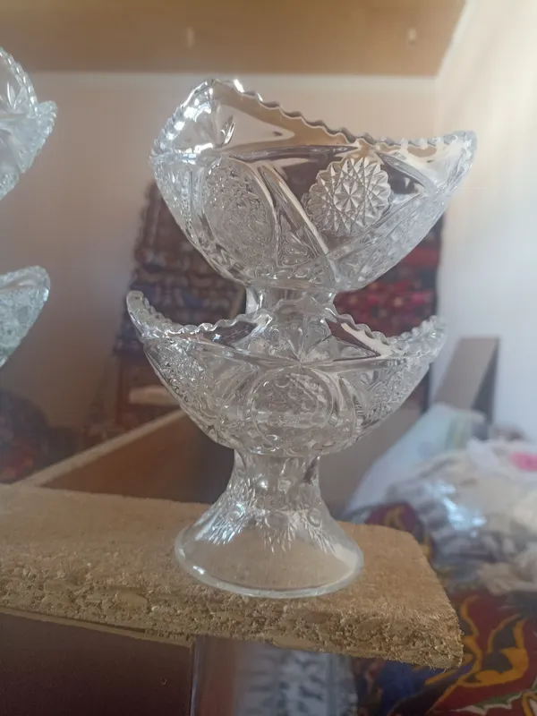 xrustal vazalar 6 tadan 2xil xolati alo 1