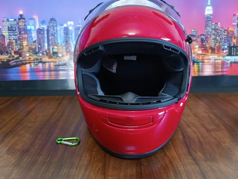 Мото шлем от Японского бренда ARAI VECTOR 2