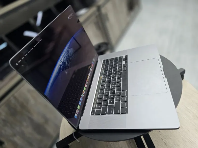 macbook pro 16 дюмов — фото 1