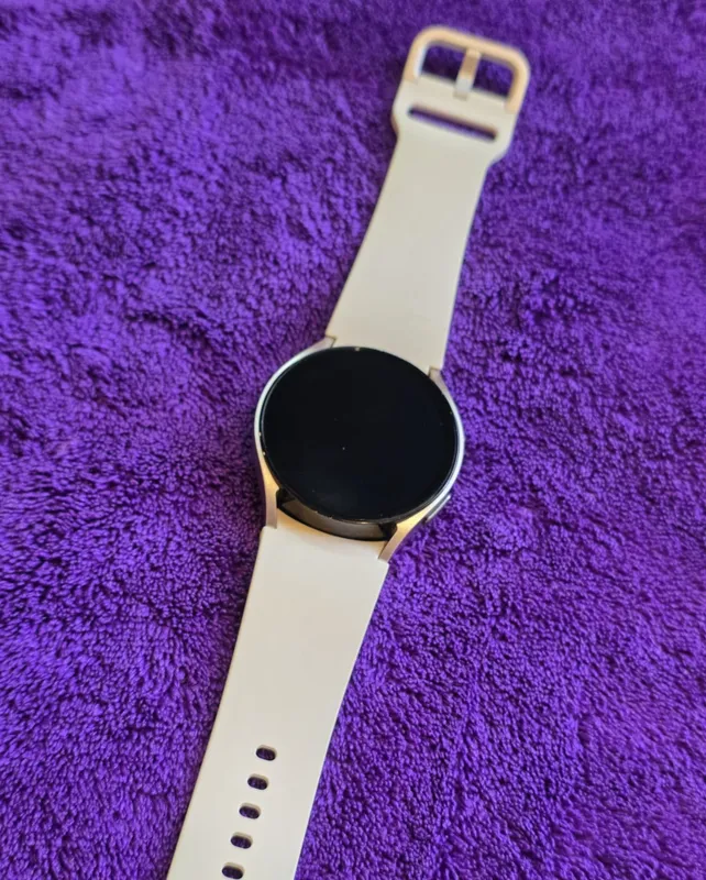 Samsung Galaxy watch 5 40mm 1 Samsung Galaxy watch 5 40mm 1
