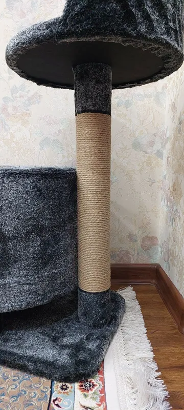 Лежанка с когтеточкой — фото 2