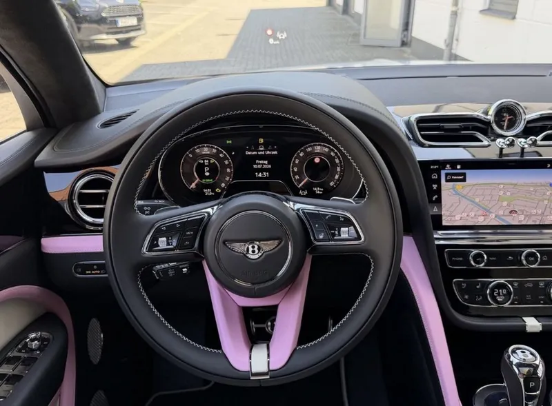 Bentley Bentayga Hybrid Artenara Edition 9 Bentley Bentayga Hybrid Artenara Edition 9