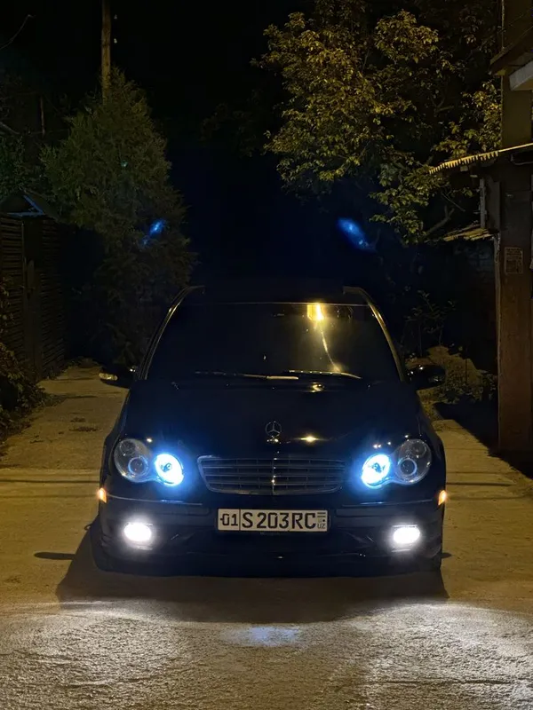 Mercedes W203 сотилади 5