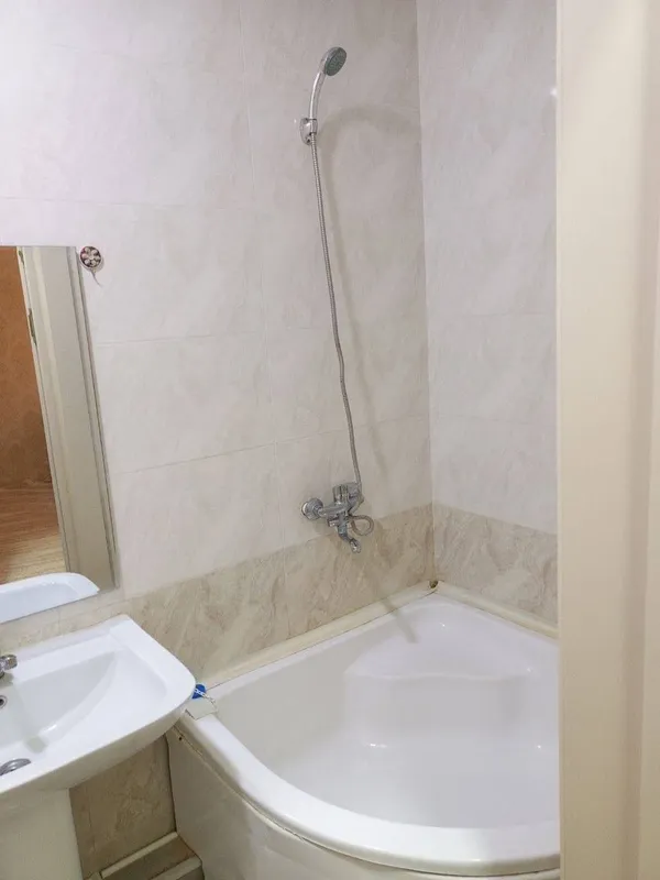 2 комнатная в вогзале красный дом 350$ 4