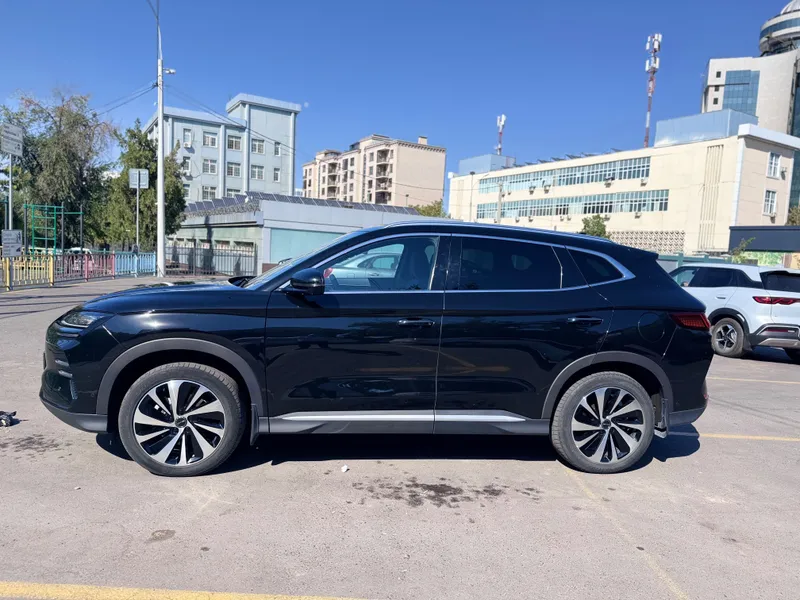 BYD Chempion EV 605 talik, 2023 yil qora 28 000 probeg 7 BYD Chempion EV 605 talik, 2023 yil qora 28 000 probeg 7