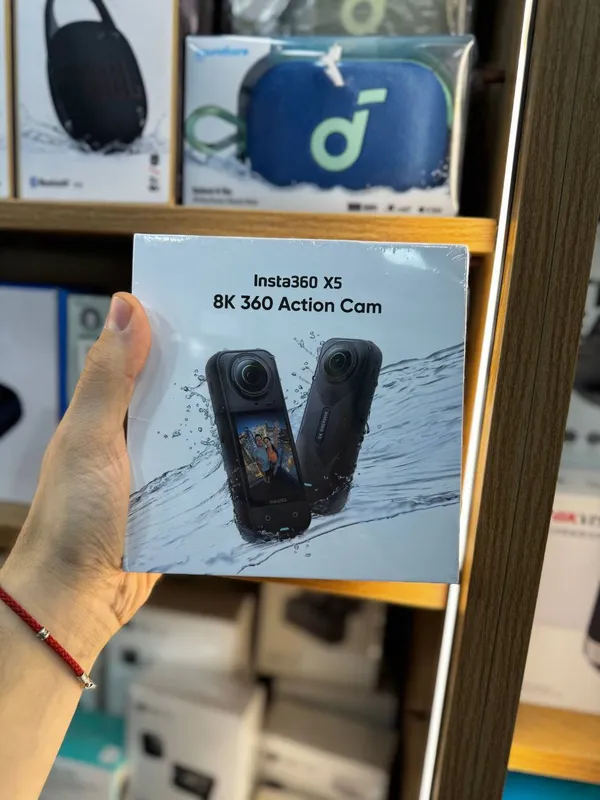Insta 360 X5 ekshen kamera Insta 360 X5 ekshen kamera