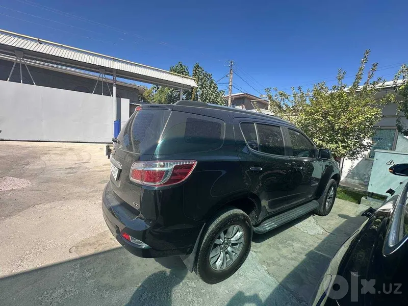 Chevrolet Trailblazer sotiladi 2 Chevrolet Trailblazer sotiladi 2