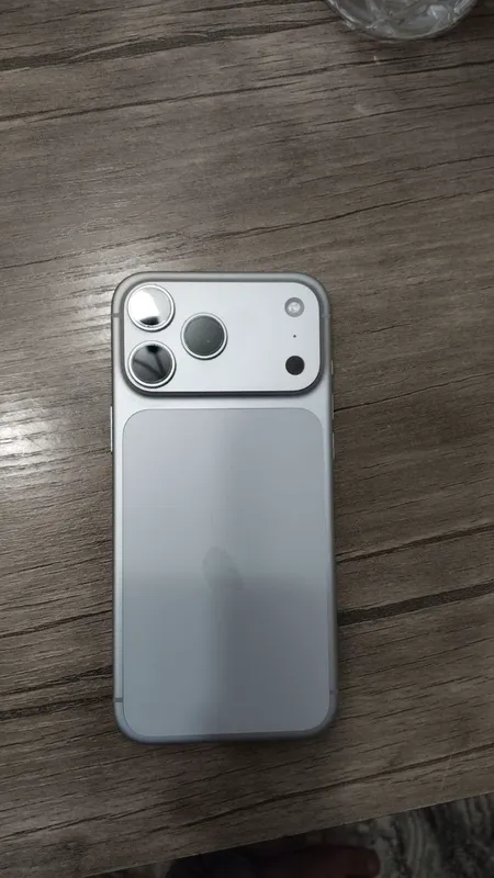 iPhone 17 pro max Silver Nano sim + eSim — фото 2