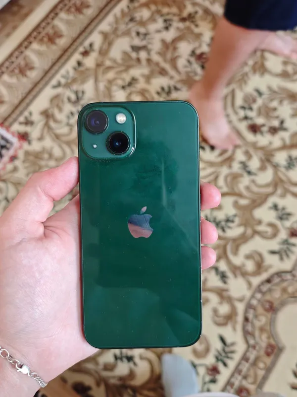 iPhone 13 ideal . 1