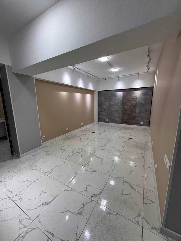 Продается! Коммерческое помещение Ц7, ЦУМ, 450м2 open space, 2 входа! 1 Продается! Коммерческое помещение Ц7, ЦУМ, 450м2 open space, 2 входа! 1