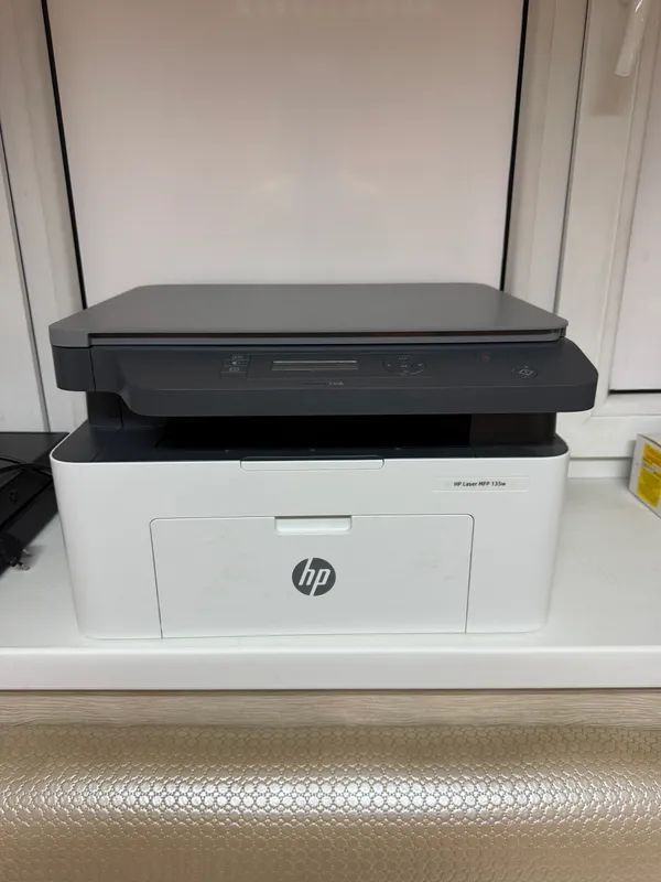 HP Laser MFP 135w 1 HP Laser MFP 135w 1
