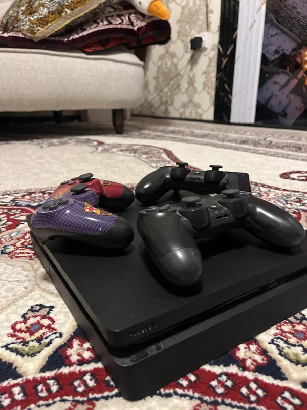 SONY PS4 2 SONY PS4 2