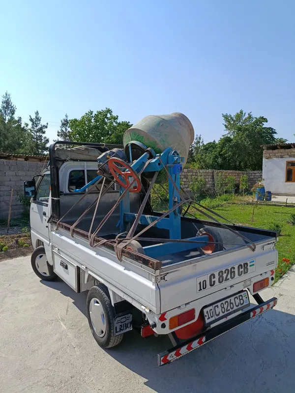 Labo taksi Olmaliq Toshken Ozbekiston boylab