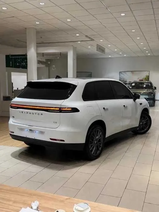 Leapmotor C10 EV Va DM-i 3 Leapmotor C10 EV Va DM-i 3