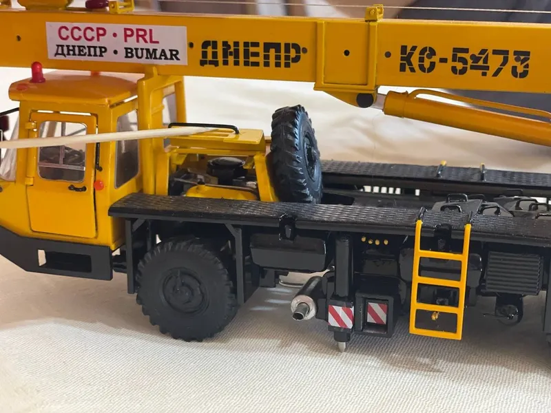 Продам модели автокранов в масштабе 1.43 3 Продам модели автокранов в масштабе 1.43 3