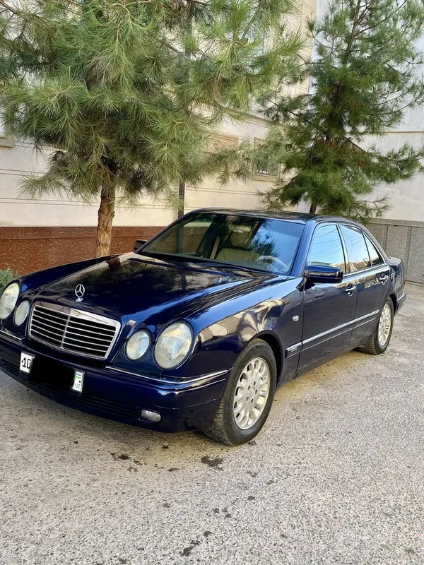 Продам Mercedes 210 афтамат 7 Продам Mercedes 210 афтамат 7