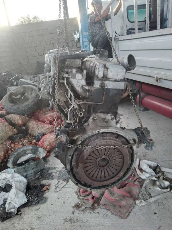ISUZU EXZ mator, karobka sotiladi tyagachniki 5
