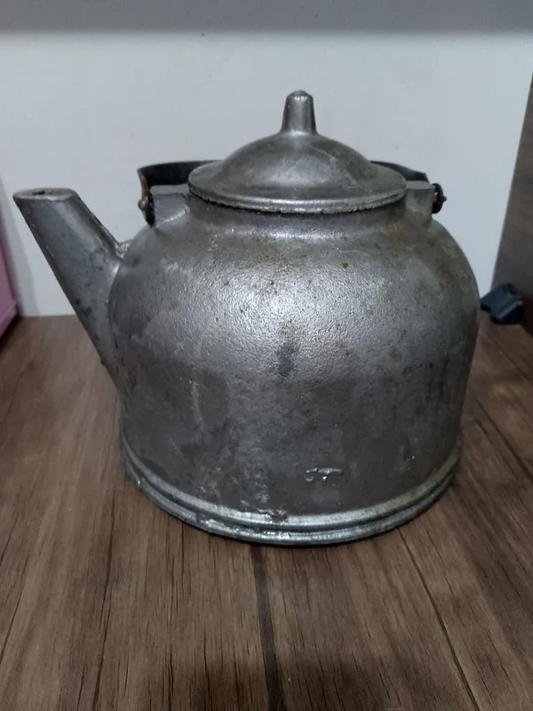 Чайник алюминиевый с советских времен