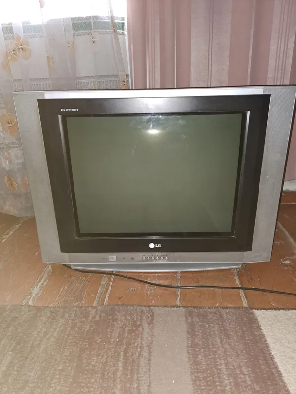 продам телевизор LG продам телевизор LG