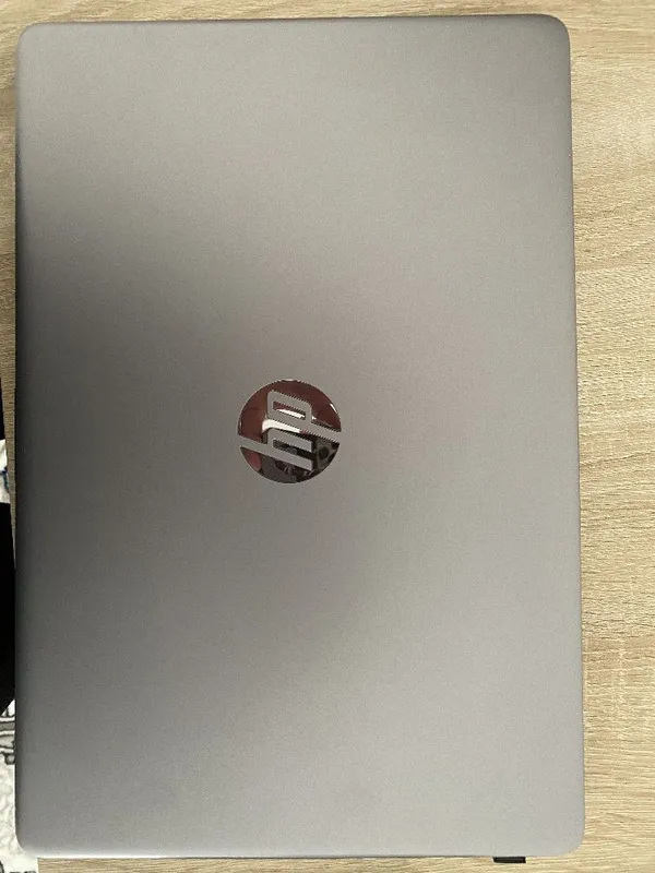 HP CORE i5 256 GB SSD 1 HP CORE i5 256 GB SSD 1