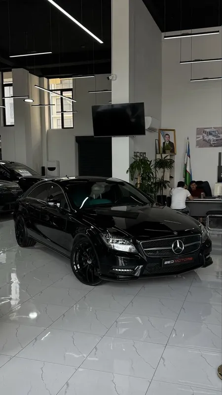Mersedes benz cls 3L banan
