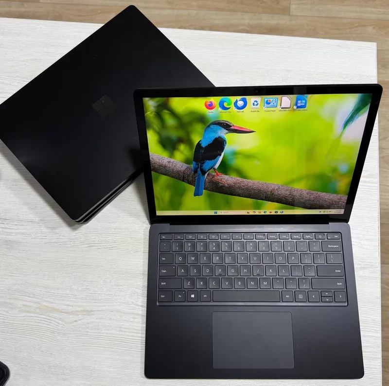Microsoft laptop 3, I7-10, 16/256GB 4 Microsoft laptop 3, I7-10, 16/256GB 4