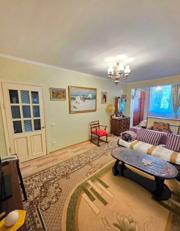 2 xonali kvartira sotiladi, 44 m², Yunusobod tumani 2