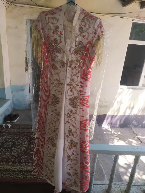 Платье для невесты из адраса Платье для невесты из адраса