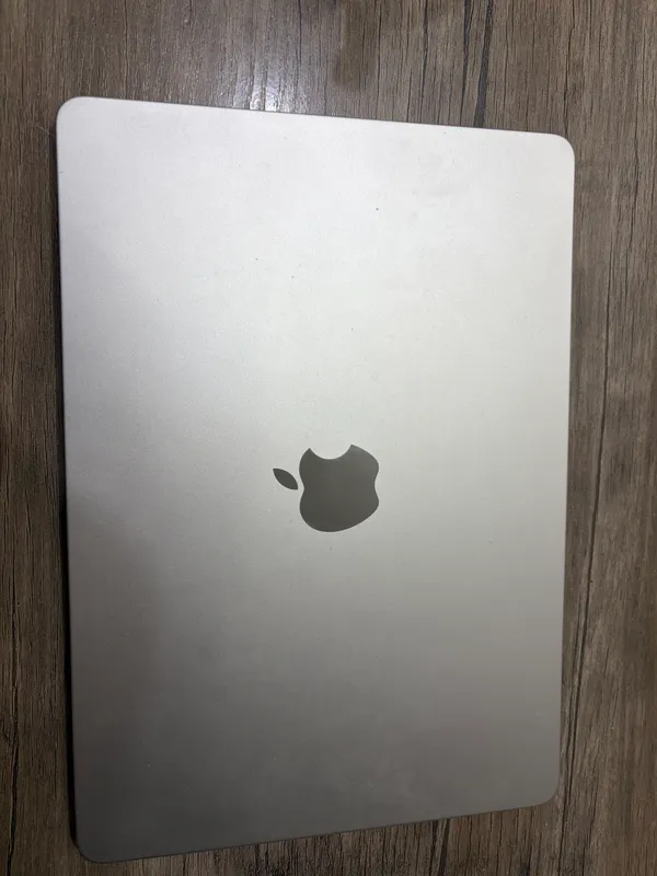 MacBook Air M5 2